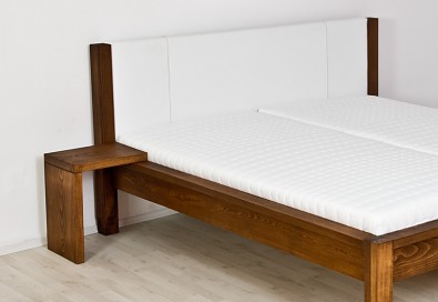 Obrázek produktu: files/nocni-stolek-lene-01.jpg