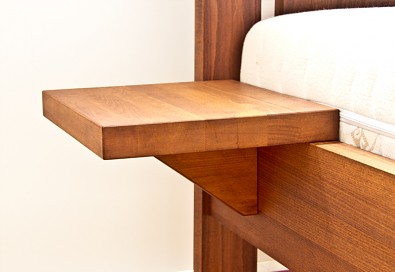 Obrázek produktu: files/nocni-stolek-z-masivu-bonito-01.jpg