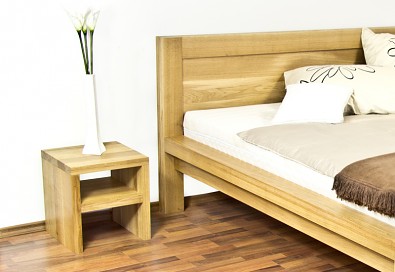 Obrázek produktu: files/nocni-stolek-z-masivu-cliff-02.jpg