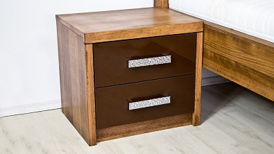 Dřevěný noční stolek z masivu PORTO #03