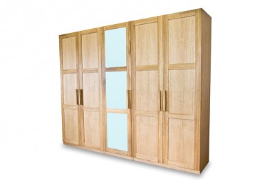 Obrázek produktu: files/skrin-z-masivu-dub-01.jpg