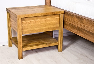 Noční stolek z masivu DELICIA Noční stolek z masivu DELICIA